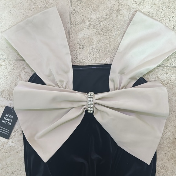 Express Bodysuit - Picture 5 of 6